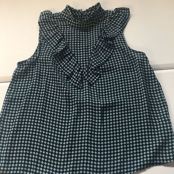 Who What Wear Tops - Sleeveless Blouse - size small